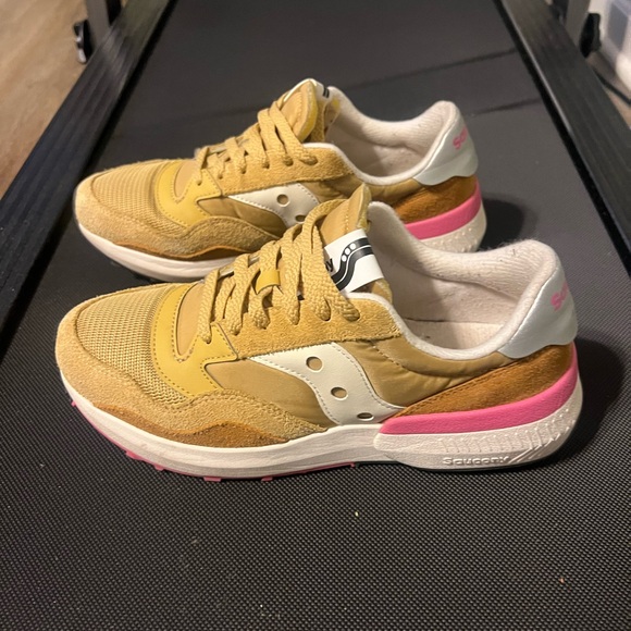 Saucony Retro Sneakers – Yellow Tan & Pink – Women’s Size 10 - Picture 6 of 7